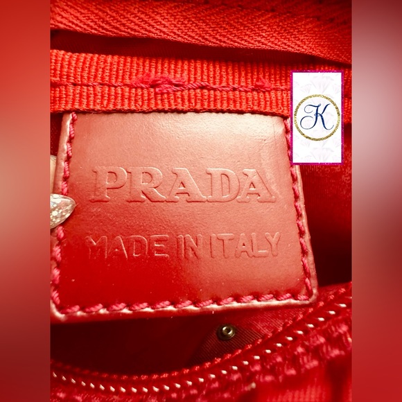 PRADA Vintage Vela Cosmetic Pouch in Radiant RED PRADA Nylon Necessaire 🌹 - Picture 3 of 7